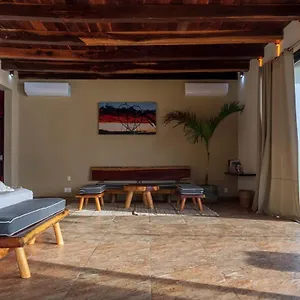  Villa Casa Aakbal Private Fron Sea Location