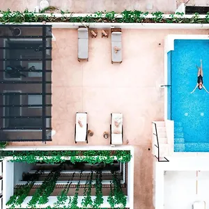 4* Hotel Zendero